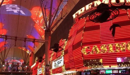 ラスベガスのホテル巡り　フリーモントストリート～FREMONT STREET EXPERIENCE～